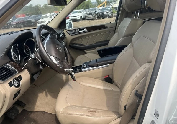 Mercedes-Benz GL cena 126000 przebieg: 230000, rok produkcji 2016 z Miechów małe 326